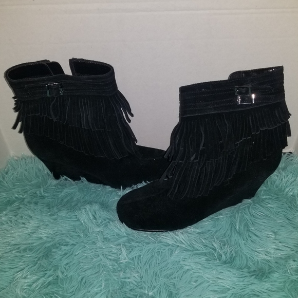 Cute Booties - Picture 3 of 4